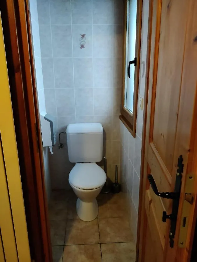 فندق مبيت وإفطار لي جيه B&B La Seigneurie فرنسا